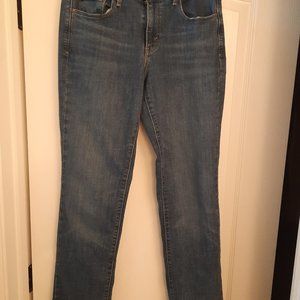 Womans 505 straight Leg Levis